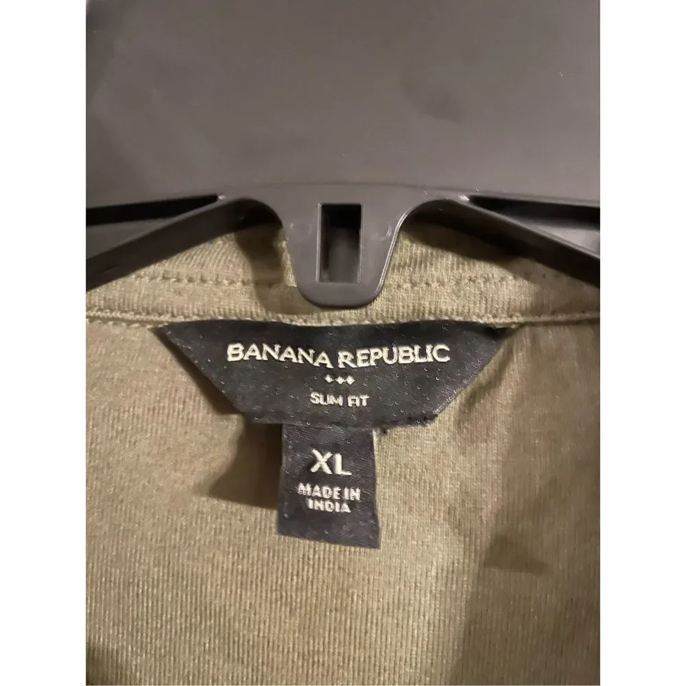 Banana Republic olive green utility button down large